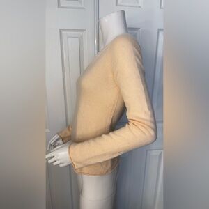 💯Cashmere Chic Women's Crew Neck Sweater in Cream